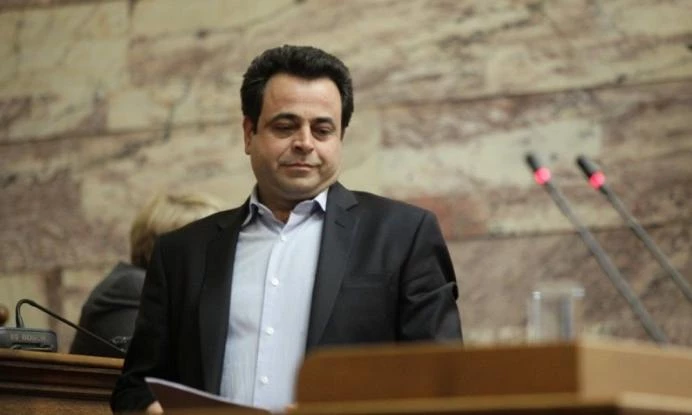 Σαντορινιός: Ο Ανασχηματισμός θα γίνει κοντά στην έξοδο από το Μνημόνιο (βίντεο)